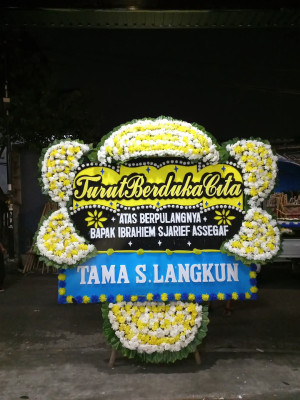 Papan Bunga Duka di 30 Ilir