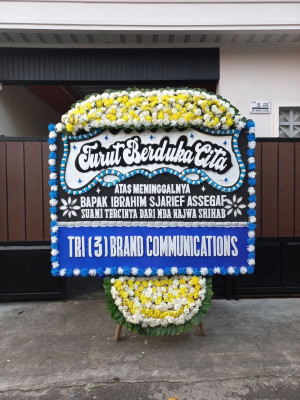 Papan Bunga Duka di 30 Ilir